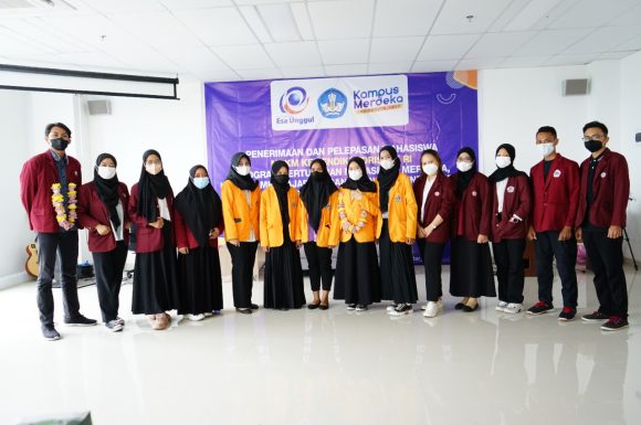 Penerimaan dan Pelepasan Mahasiswa MBKM Kemendikbudristek RI 2021: Program Pertukaran Mahasiswa Merdeka, Kampus Mengajar, Magang dan Studi Independent Bersertifikat, IISMA, ICT, di Universitas Esa Unggul